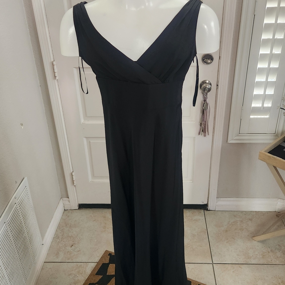 J. Crew Formal Holiday Black Tie Maxi Gown Dress women's size P2 100% Silk elega